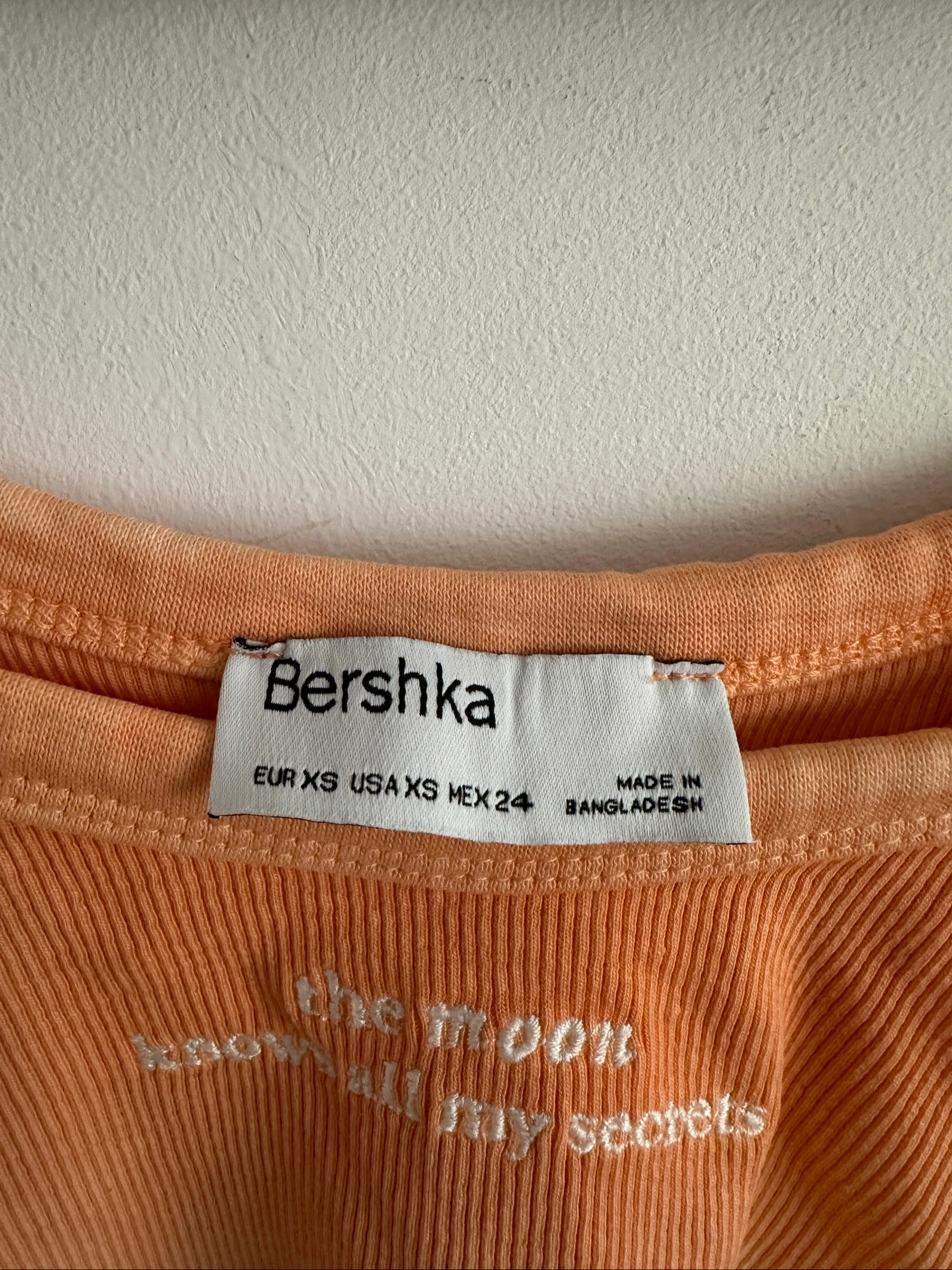 Top court dégradé Bershka orange XS - Broderie « The Moon » – photo 2